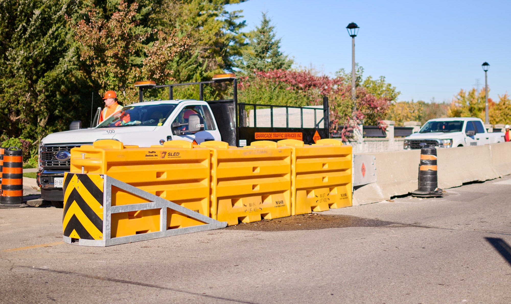 Comparing Plastic Vs. Concrete Jersey wall Barriers